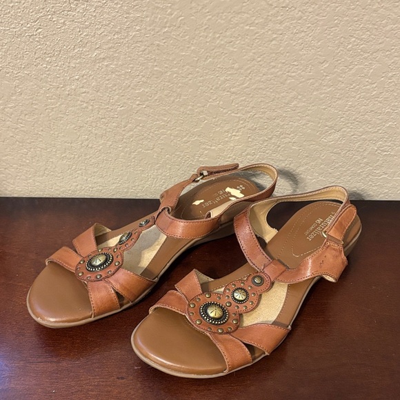 Naturalizer N5 Comfort Carlita Tan Leather Sandal Sz 9 - Picture 1 of 9